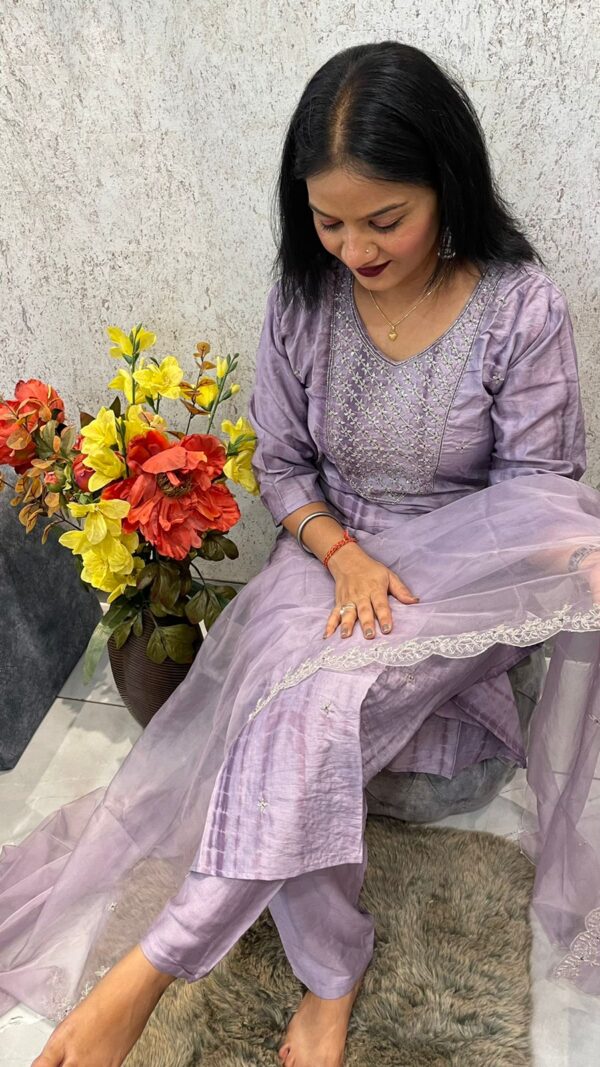 Graceful Look